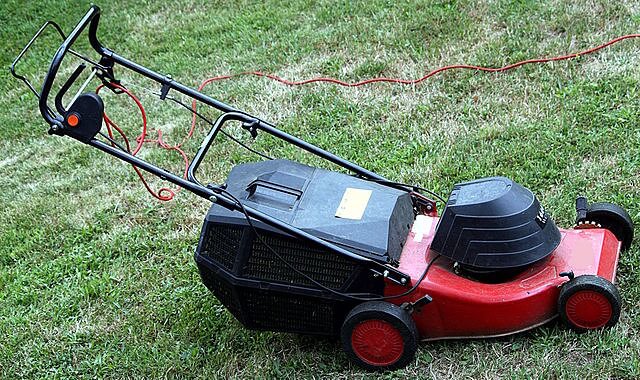 No More Jammed Lawn Mower